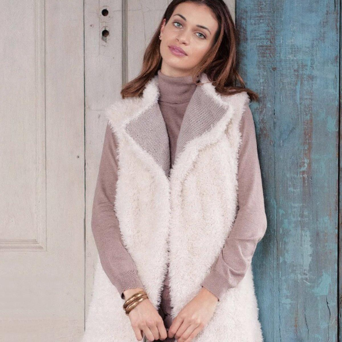 Меховая жилетка из Vogue зима