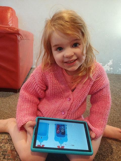 Кардиган спицами