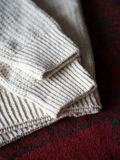 Джемпер с японским плечом