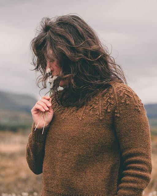 Джемпер с рельефным узором