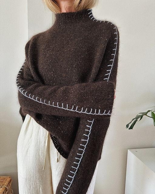 Свитер оверсайз из твида