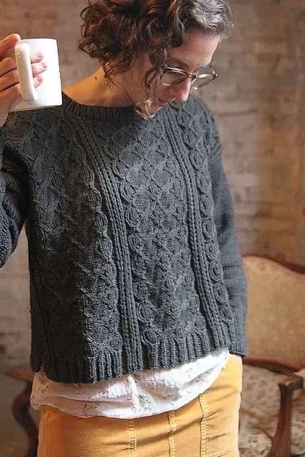 Красивый пуловер спицами