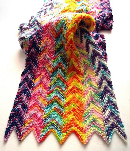 Как вязать шарф интарсией