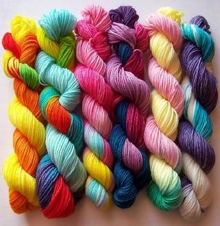 Окрас пряжи пищевыми красителями