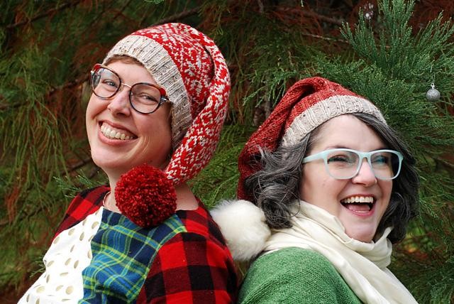 Шапка-колпак с помпоном