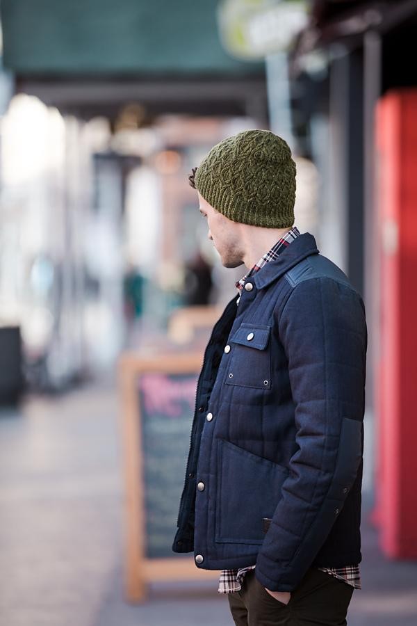 Шапка аранами без швов