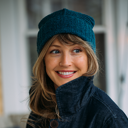 Шапочка вязаная спицами из твида Traveler Hat