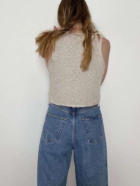 Летний жилет из букле спицами