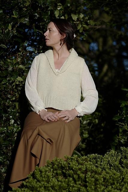 Жилет с шалевым воротником