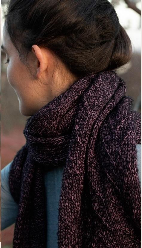 Жилет макси с застежкой по боковым краям