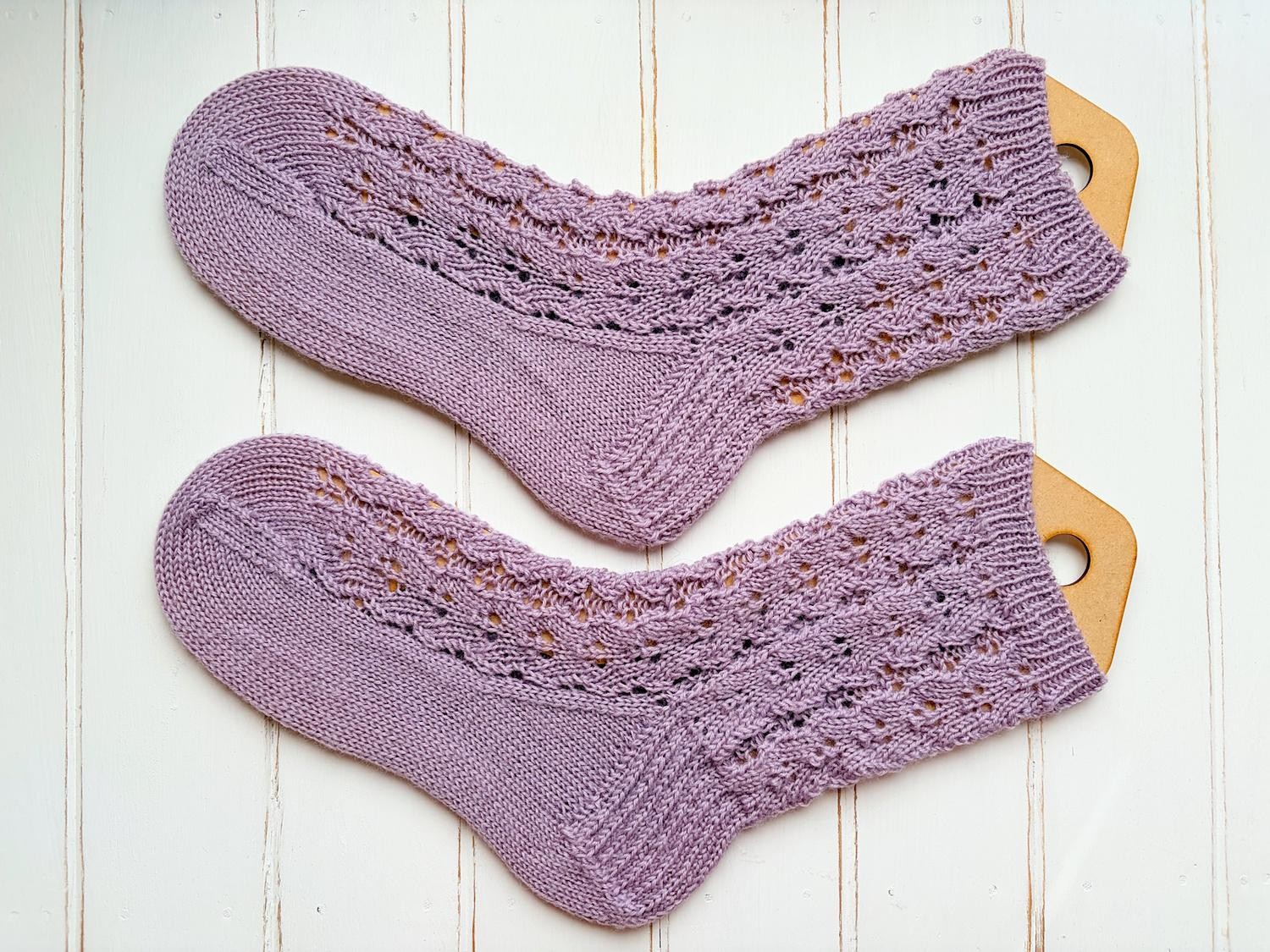 Женские носки спицами по кругу