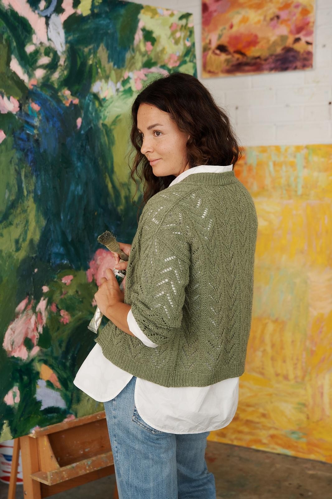 Кардиган спицами для пышных форм