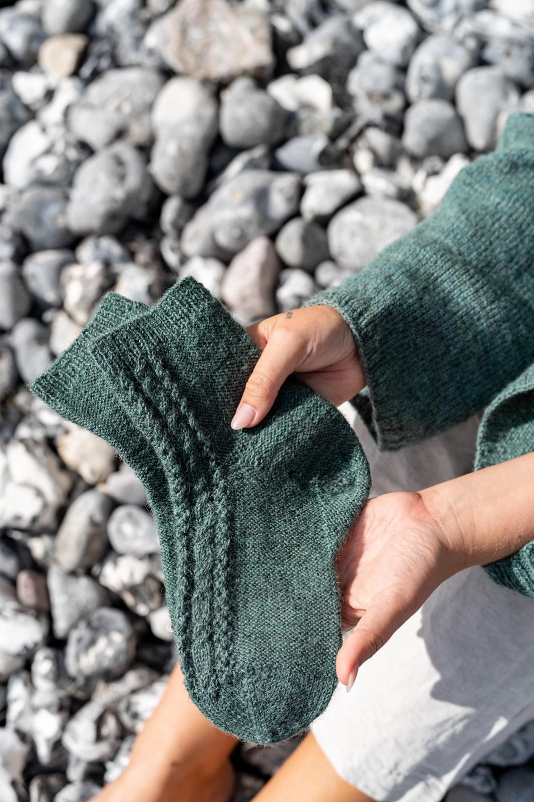 Женские носочки спицами от мыска