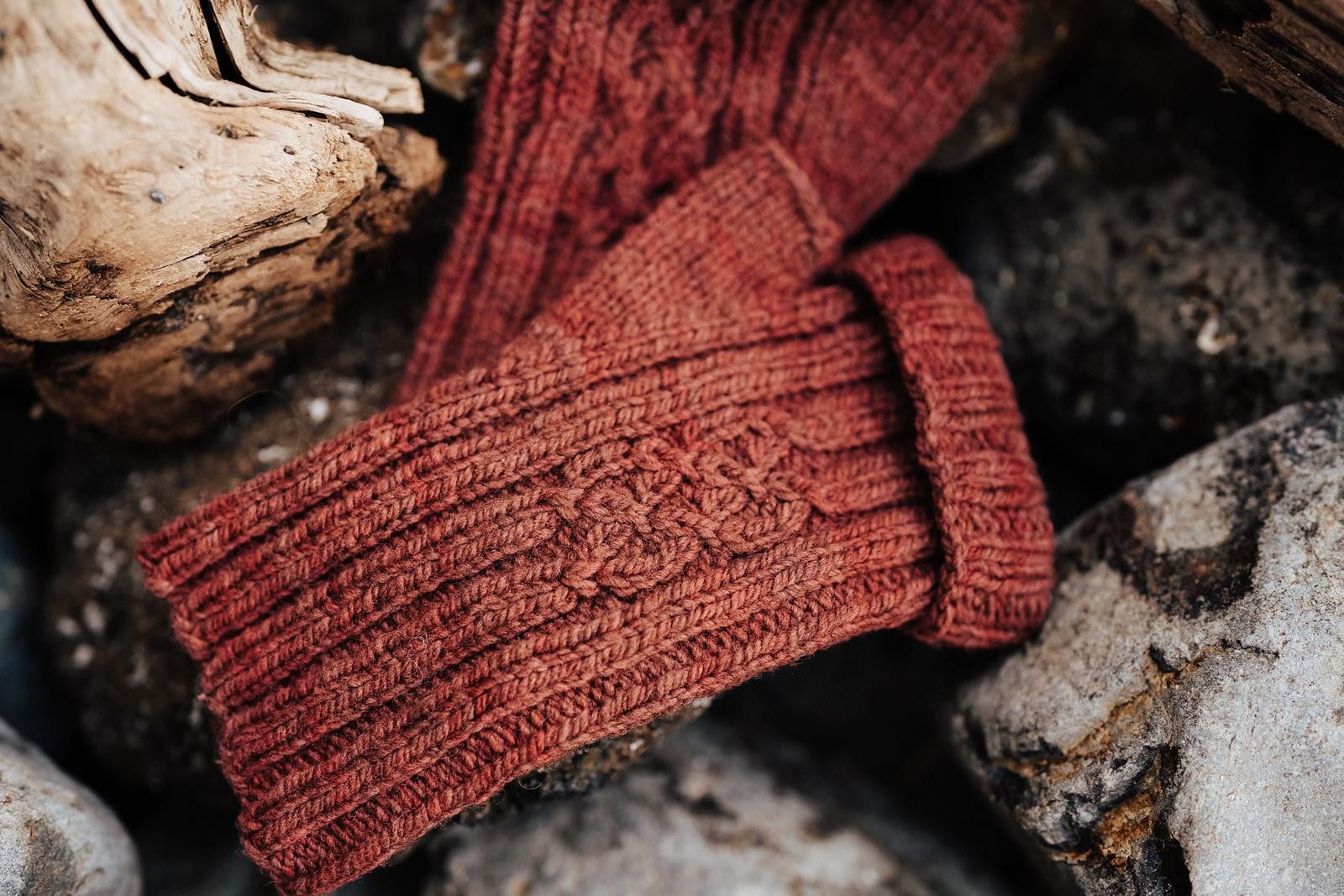 Митенки спицами для мужчин и женщин