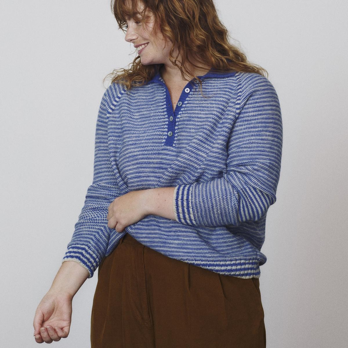 Пуловер поло для полных женщин