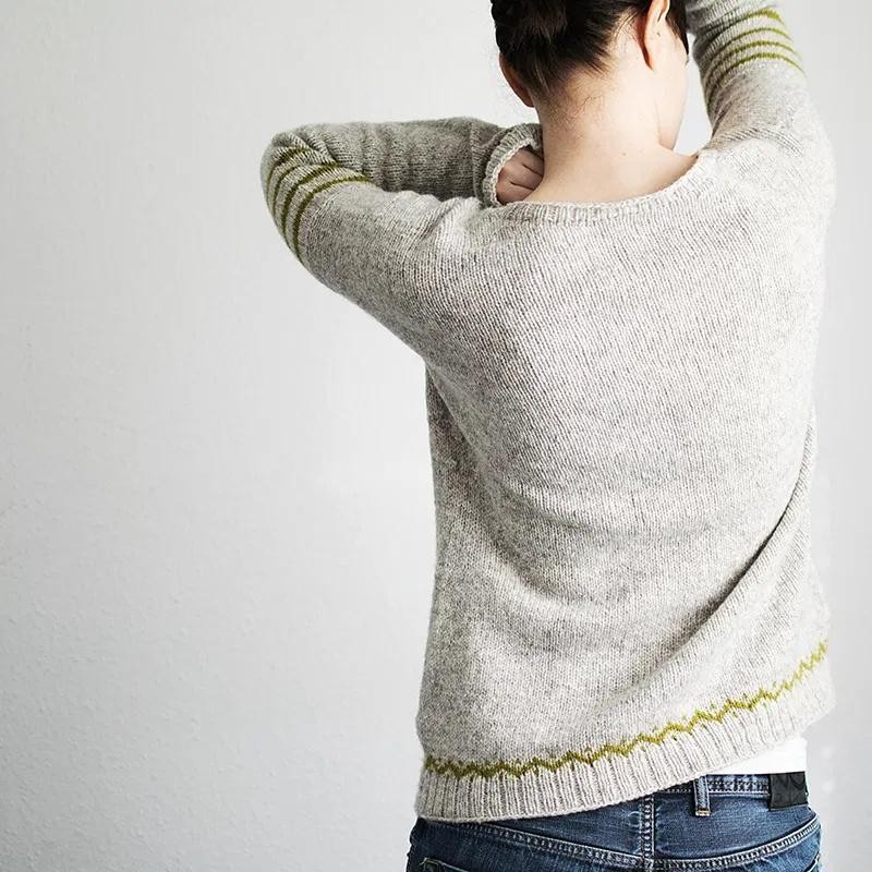 Пуловер спицами без швов сверху вниз