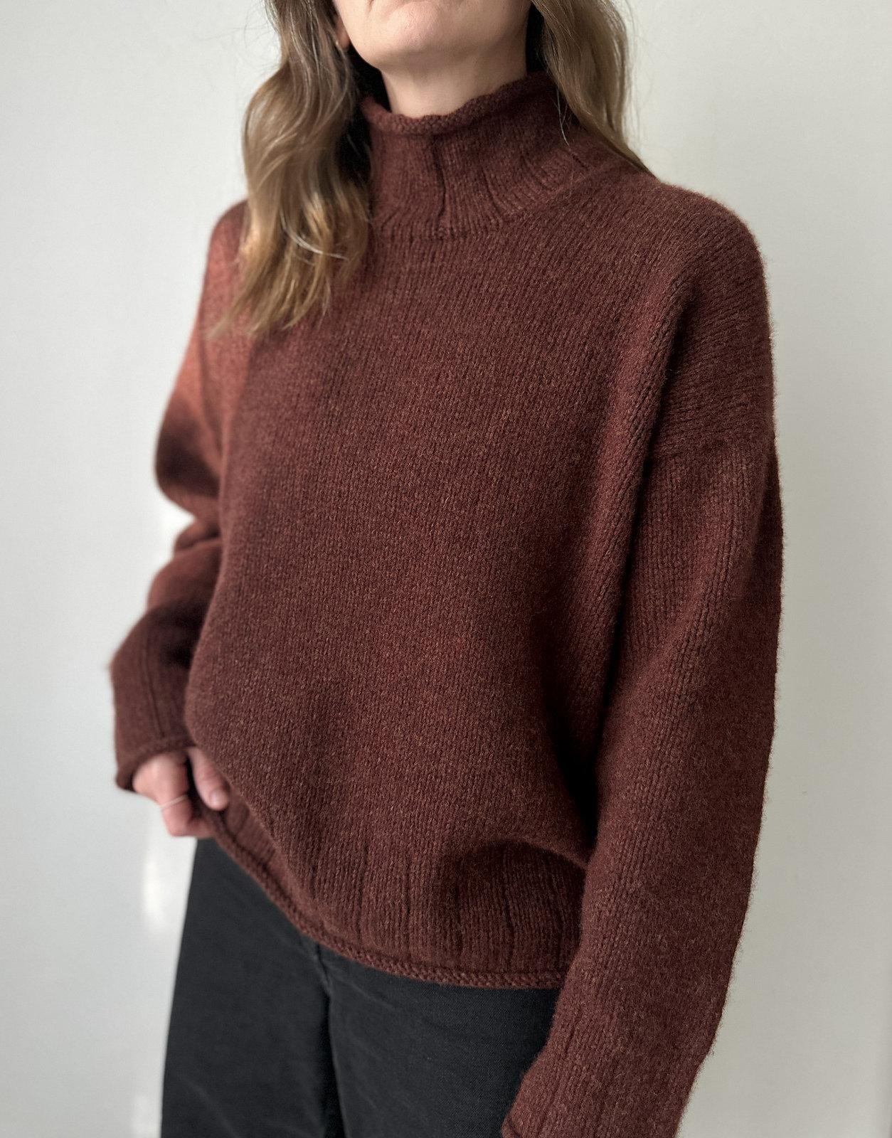 Свитер спицами сверху