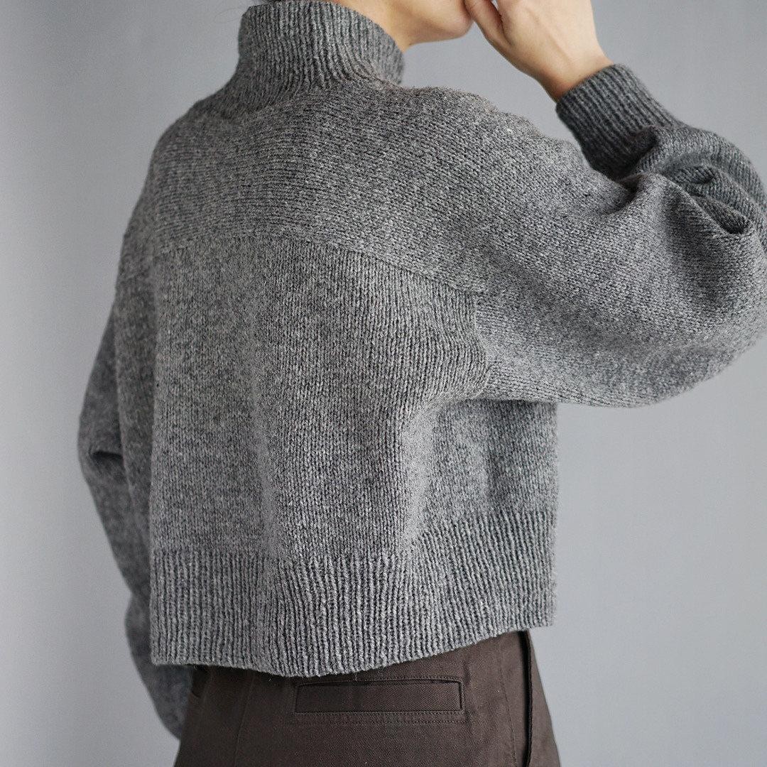 Женский свитер оверсайз вязаный спицами сверху Back Yoke Sweater