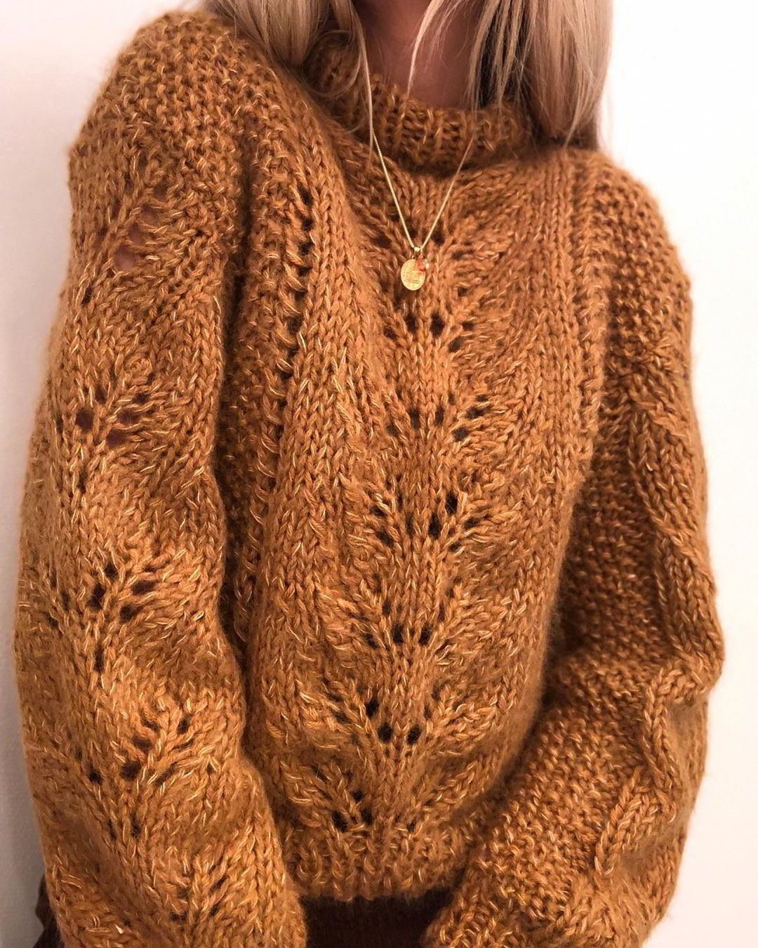 1. Пуловер с поперечной резинкой и «Косой»