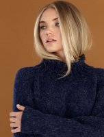 Модный свитер оверсайз спицами описание