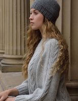 Длинный пуловер с косами