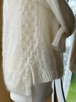 Вязаный мохеровый свитер с буфами