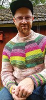 Вязаный свитер с модульной кокеткой