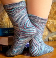 Диагональные носки спицами
