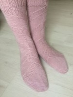 Вязаные спицами носки от мыска