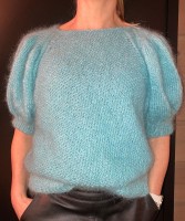 Мохеровый пуловер с пышными рукавами