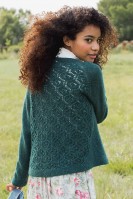 Вязание спицами пуловера с ажурной спиной