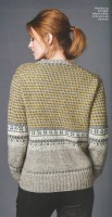 Пуловер, связанный спицами жаккардовыми узорами из шерсти