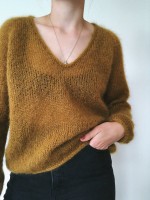 Вариация со сменой цвета простого пуловера чулочной вязкой