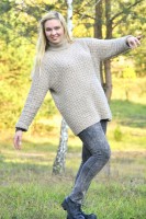 Кашемировый пуловер спицами