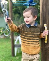 Детский пуловер с карманами