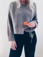 Стильный пуловер из мохера