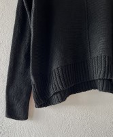 Пуловер необычной конструкции описание