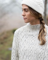 Пуловер-унисекс с косами отдельными деталями