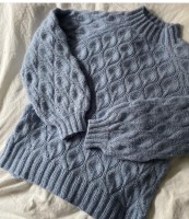 Красивый свитер спицами
