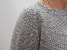 Вязание сверху пуловера реглан