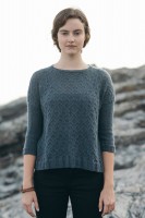Пуловер с косами - модная модель 2017 года