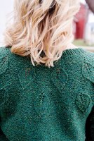 Пуловер с листьями спицами фото