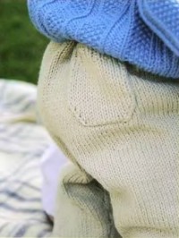 Вязание для малышей штанишек с карманчиком