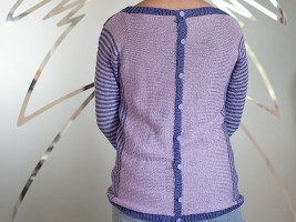 Полосатый женский пуловер спицами