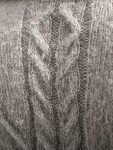 Пуловер спицами Tensile от Норы