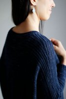 Свободный джемпер спицами - новая модная модель Джоджи