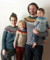 Семейный свитер спицами