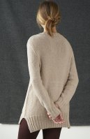 Пуловер с разрезами и удлиненной спинкой спицами описание