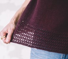 Пуловер с ажурной каймой