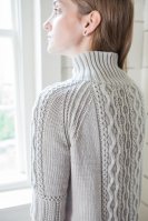 Стильный пуловер реглан с описанием